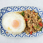 タイ屋台料理店soi33 - ガパオライス