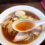 ラーメン 木曜日 - 「煮干し正油」＋ 味付け玉子(サービス) ③