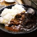 炭火焼肉ホルモンさわいし - 牛スジカレー