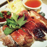 タイ屋台料理店soi33 - 鶏の一枚漬けガイヤーン