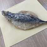 吉匠 - 鯵の唐揚げ・しお(300円)