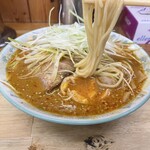 ラーメン しみず - 中太麺