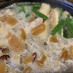 おふくろ亭 - 2023/12/15
      ホル鍋定食 大飯 600円
      ✴︎選べる小鉢 温泉玉子