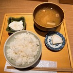 Ryouriya Honori - ごはん・漬物・味噌汁・豆腐