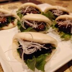 志峰飯店 - 角煮まん①