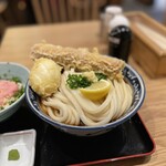 難波千日前 釜たけうどん 八重洲北口店 - 