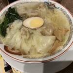 広州市場 - ランチワンタン麺