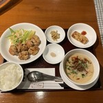 Noan - ランチセット（杏仁豆腐なし、若鶏唐揚げ、タンタンメン）　¥1.580