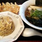 栄福 - ラーメン+半チャーハン+餃子5個￥1100