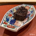 御料理 寺沢 - 水沢牛のフィレ肉の炭火焼の黒トリュフ掛け