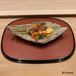 御料理 寺沢 - バフン海胆､秋刀魚の有馬煮､二子芋のおかき揚げ､菱蟹の内子､鰆に慈姑チップス､銀杏揚げ､白鮭で巻いた酢大根