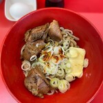豚虎ラーメン - え、こんなにチャーシュー入っているの聞いてないんですけど、、！