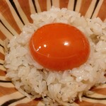 祇園迦陵 - ちりめんじゃこの釜飯に黄卵。