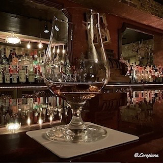 MOONS（ムーンズ） &ndash; 北上の居心地抜群バー | カクテルとお酒でくつろぐ夜