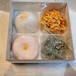 御菓子司 塩芳軒 - ４個入り