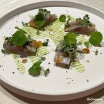 プチレストラン ブーケ・ド・フランス - 真鯵を軽く炙り山葵と燻製醤油とポワヴル ノワール