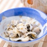 アメ村社員食堂 - つぶ貝ワサビ漬け