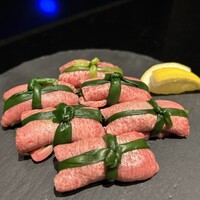 焼肉 Meat it - 九条ねぎの包みタン塩