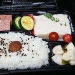 キッチン ブルー グローブ - 流石に、白し仕立てのヴァンブランソースは少なめ