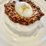 軽井沢プリンスホテル - 料理写真:ドライカレー温玉乗せ