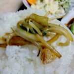 白龍ラーメン - ごはんにオ〜ン