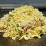 味乃家 - 一度別焼きにしたゲソを入れ込んでくれた今日の焼主﹏ Ꙭ꙳          焼き色をつけてプリプリ感が密封されててうまかった