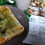 NON RIN BAKERY&ORGANIC CAFE - しらすトースト