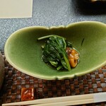 Uwo ni - ◯飛騨なめこと法蓮草
                      出汁感普通な味わい