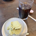 ウメチ - アイスコーヒーとピスタチオアイス