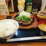 Karashige - 厚切り！！豚タンネギ塩定食1089円