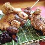 季節料理 みかみ - 真鴨モツの串焼き・真鴨の唐揚げ・鶏手羽の唐揚げ