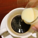 Ciao centro - 途中でベトナムコーヒーに練乳を投入