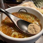 麺や　すする - スープ