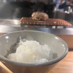 Hikiniku To Kome - 炊き立てご飯