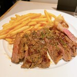 BISTRO & CAFE LOUNGE LA BOUCHERIE - 