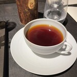 ハジメ - ホットコーヒー　　これも酸味と苦味が絶妙な私好みの美味しいコーヒーでした　コーヒーにも一切の手抜きがありません　有終の美を飾りました