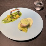 ハジメ - 海　つながり　アンコウと西洋ネギのソースが絶妙、付け合わせの野菜もとても美味しい、本当に隙がないし妥協がない緻密な計算がされてます