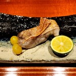 いち太 - 宇和島の甘鯛・揚げ銀杏・淡路島炙りばちこ・酢橘、甘鯛ふわっふわでした、炭火の扱いが素晴らしい！