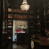 TOKYO Whisky Library - 
