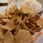 Hooters Ginza - バッファロー･チキン･ディップ？？コレ、チキンかぁ？？