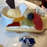 リストランテ プレーゴ - ドアラの帽子が欠けてます