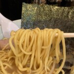 横浜ラーメン増田家 - 麺リフ