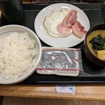 なか卯 - 私のオーダー　ベーコンエッグと味噌汁・ご飯