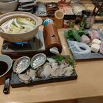 Sushi Tempura Gosakutei - ●夕食 単品。鍋(ふぐ鍋3278+追加ふぐ身2178)+刺し(鮑ｱﾜﾋﾞ1518X4)+細巻(ﾄﾛ鉄火1100+梅ｼｿ440+海鮮ｻﾗﾀﾞ660)=13,728円 