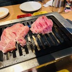 焼肉一心たん助 旦 - 