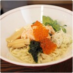 拉麺 イチバノナカ - サーモンとイクラの山葵和え麺 1300円