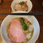 らぁ麺すずむし - 煮干そばと、炙りチャーシューごはん