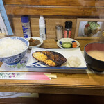 お食事処 味館 - 