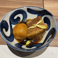 肉割烹 五条 新宿野村ビル49F - トロトロの角煮