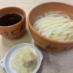 釜揚うどん一紀 - 釜揚げうどん大盛り500円